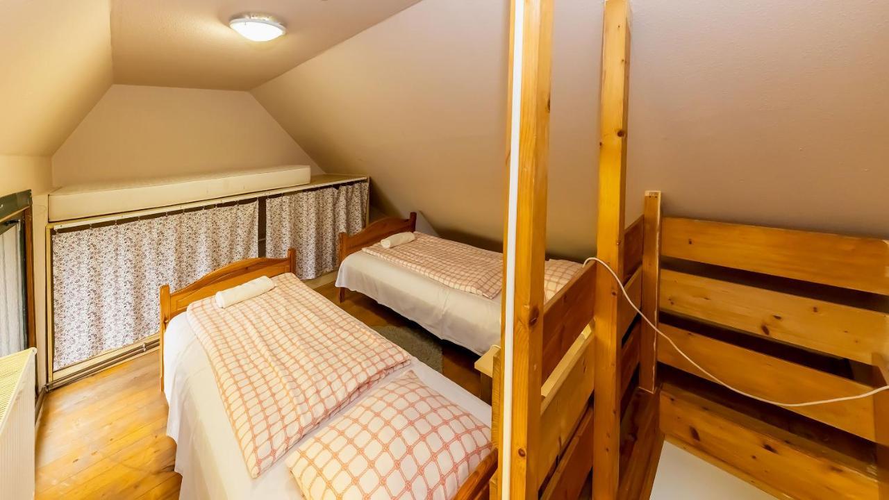 Csillagtura Panzio Bed & Breakfast Eger Exterior photo