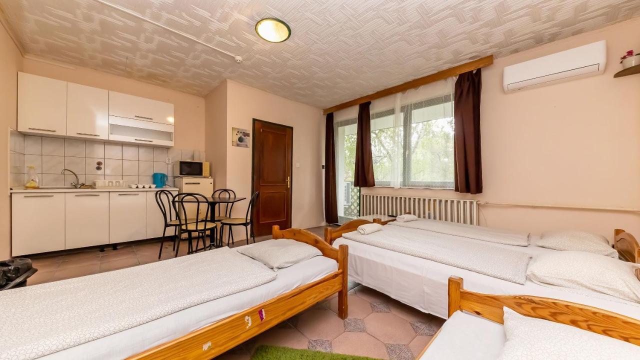 Csillagtura Panzio Bed & Breakfast Eger Exterior photo