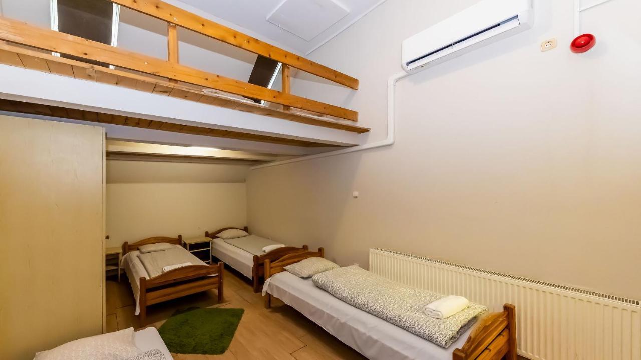 Csillagtura Panzio Bed & Breakfast Eger Exterior photo