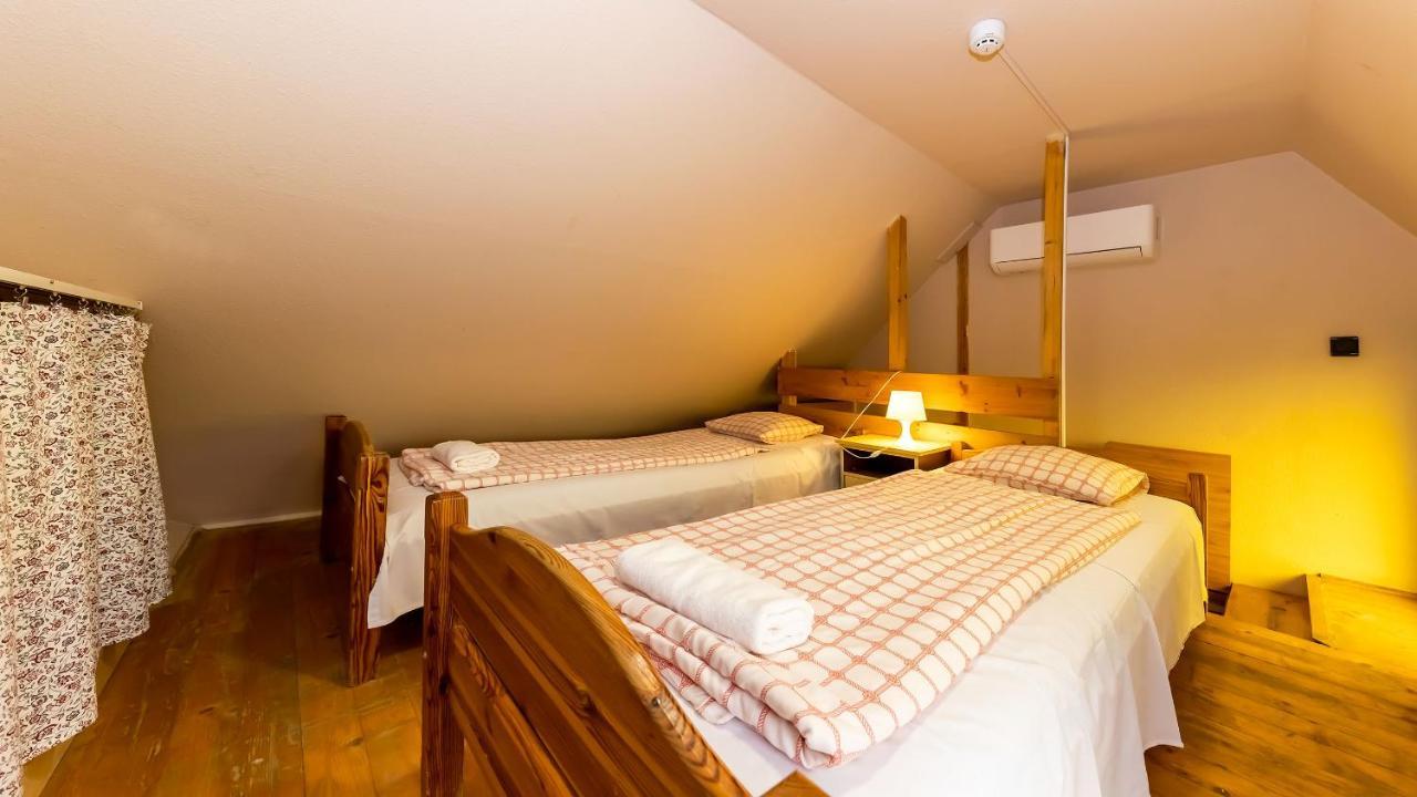 Csillagtura Panzio Bed & Breakfast Eger Exterior photo