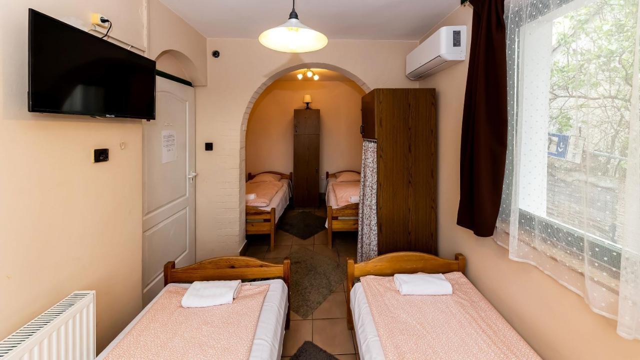 Csillagtura Panzio Bed & Breakfast Eger Exterior photo